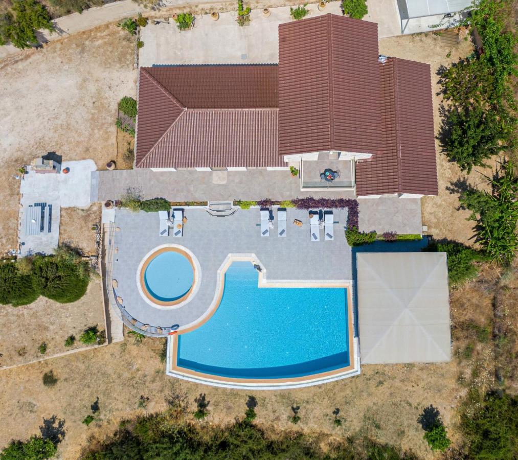 Kaminia Blu Villa Ratzaklíon Buitenkant foto